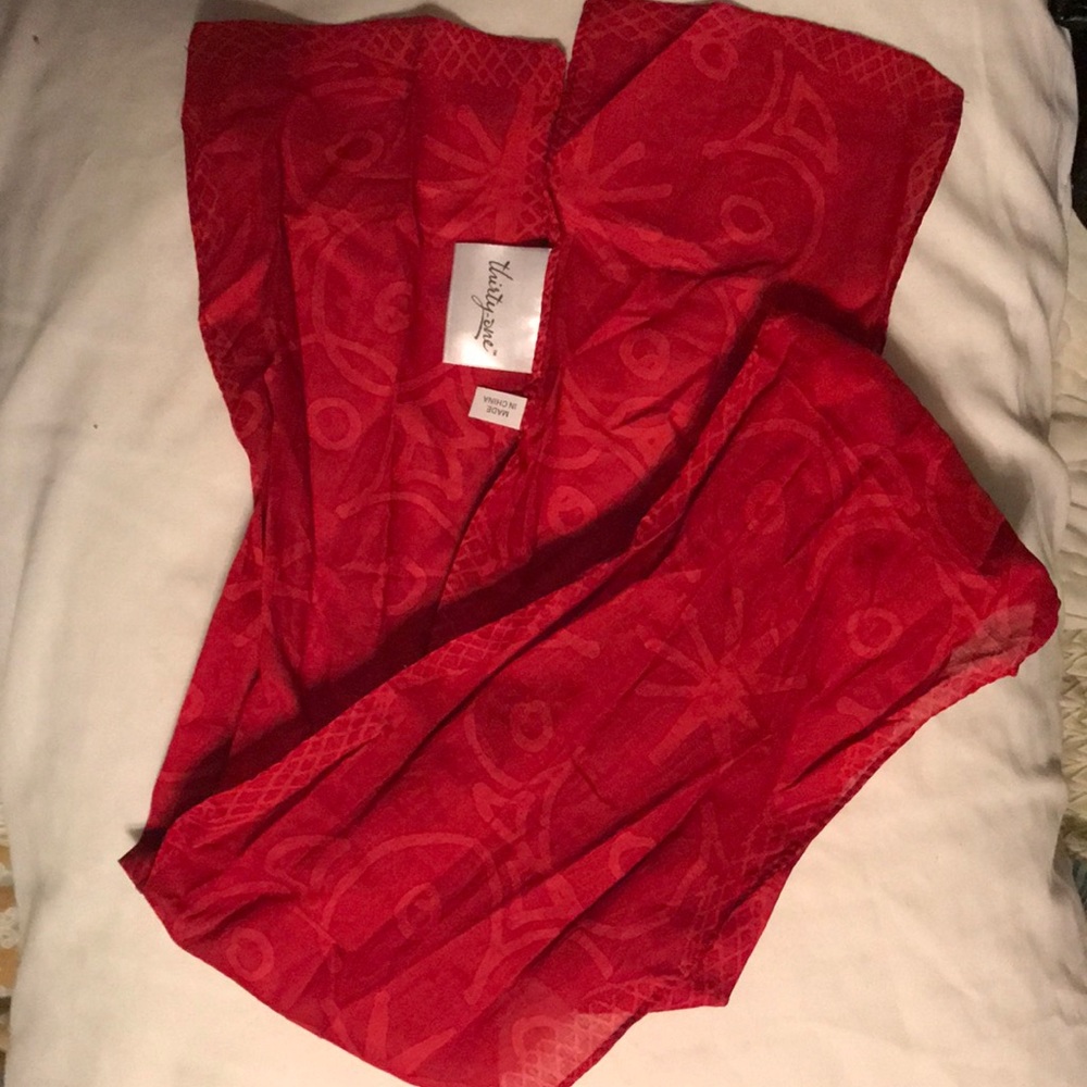 NWOT thirty one red scarf
